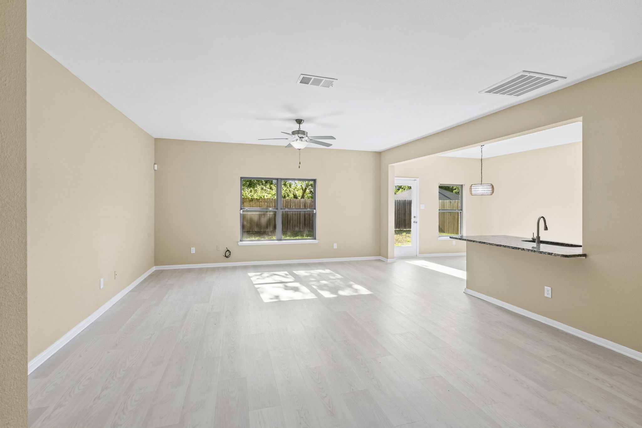 1516 Kinglet Street Desoto TX 75115