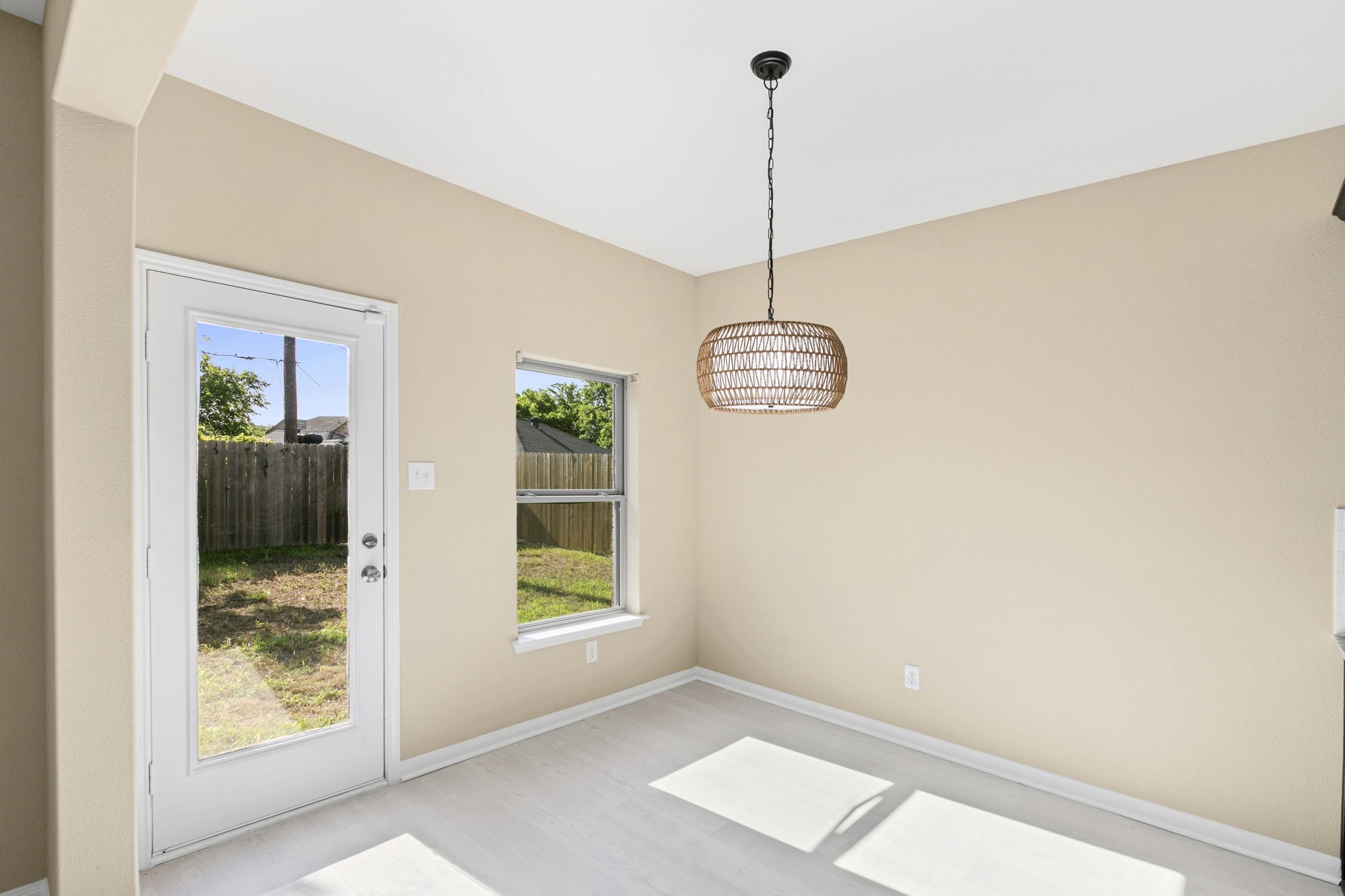 1516 Kinglet Street Desoto TX 75115