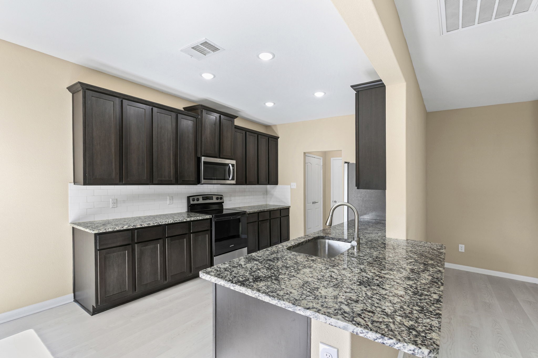 1516 Kinglet Street Desoto TX 75115