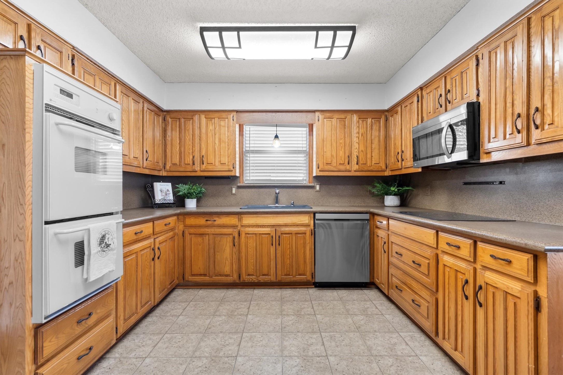 2315 Stone Glen Lane Carrollton TX 75007