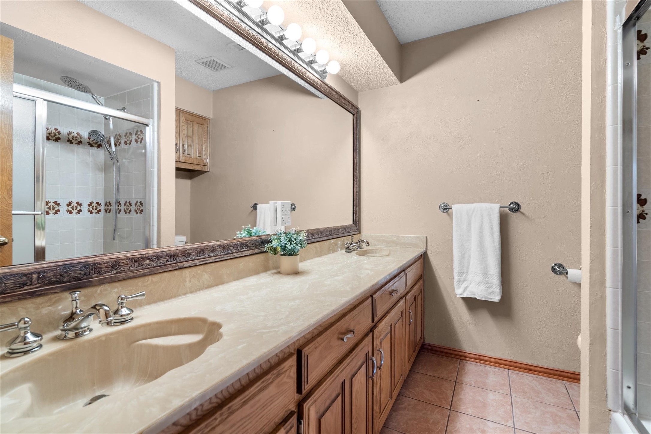 2315 Stone Glen Lane Carrollton TX 75007