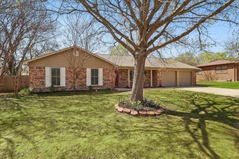 8212 Pearl Street North Richland Hills TX 76180