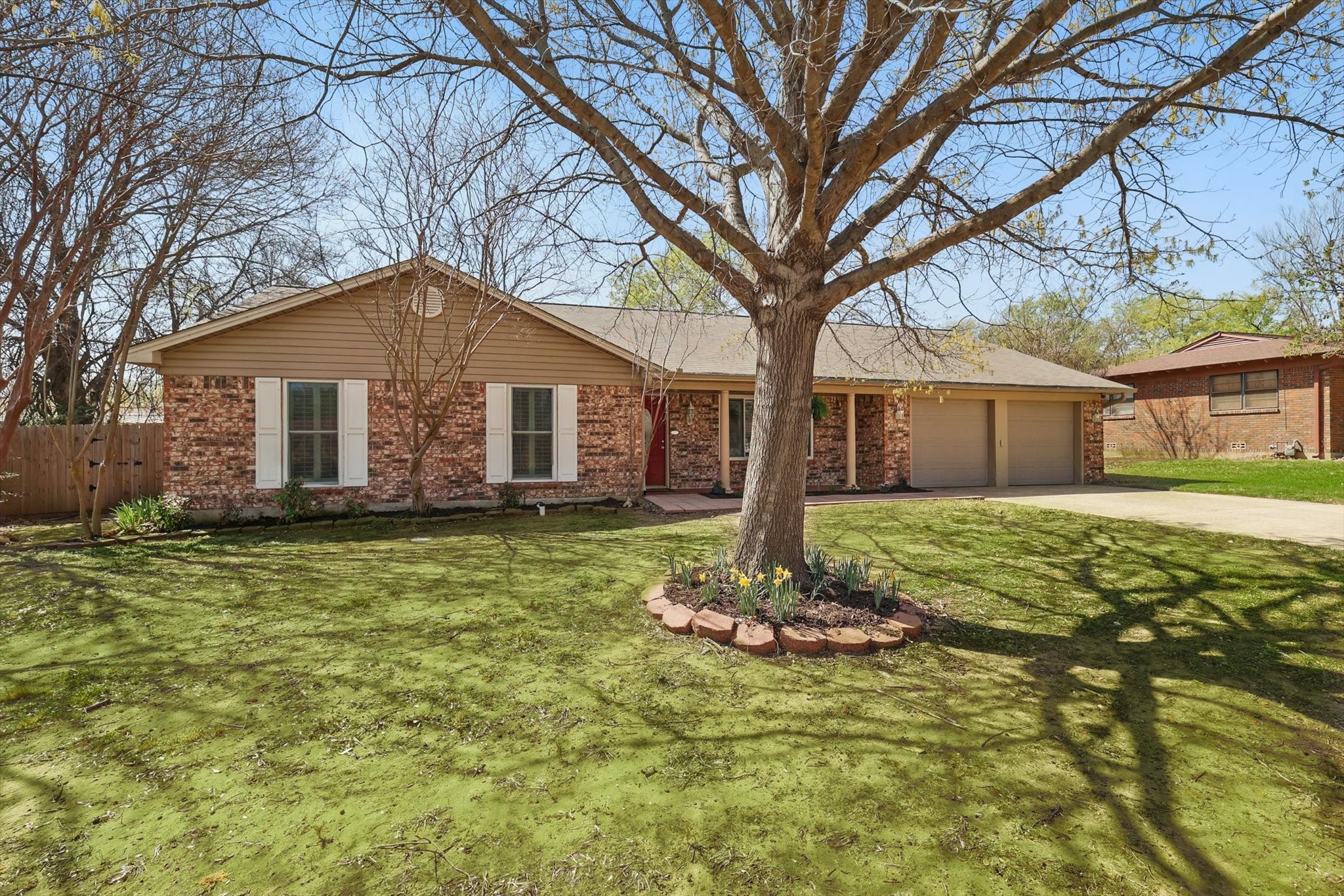 8212 Pearl Street North Richland Hills TX 76180