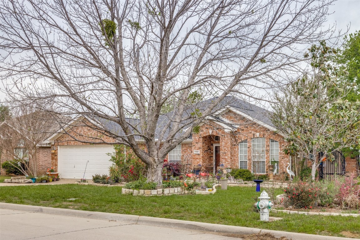 1800 Saint Nevis Drive Mansfield TX 76063