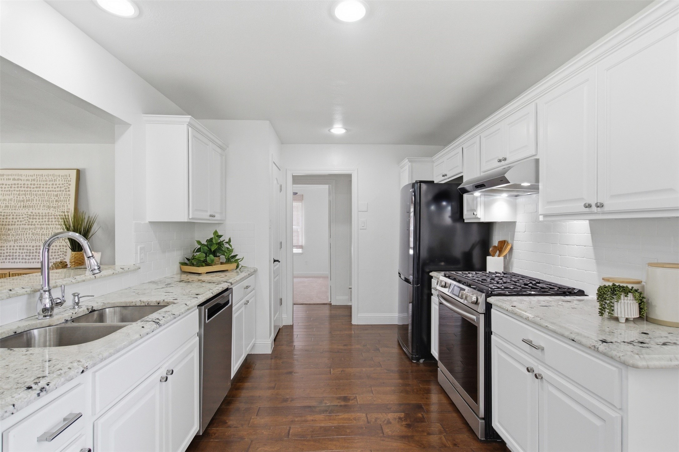 3140 Colchester Drive Farmers Branch TX 75234