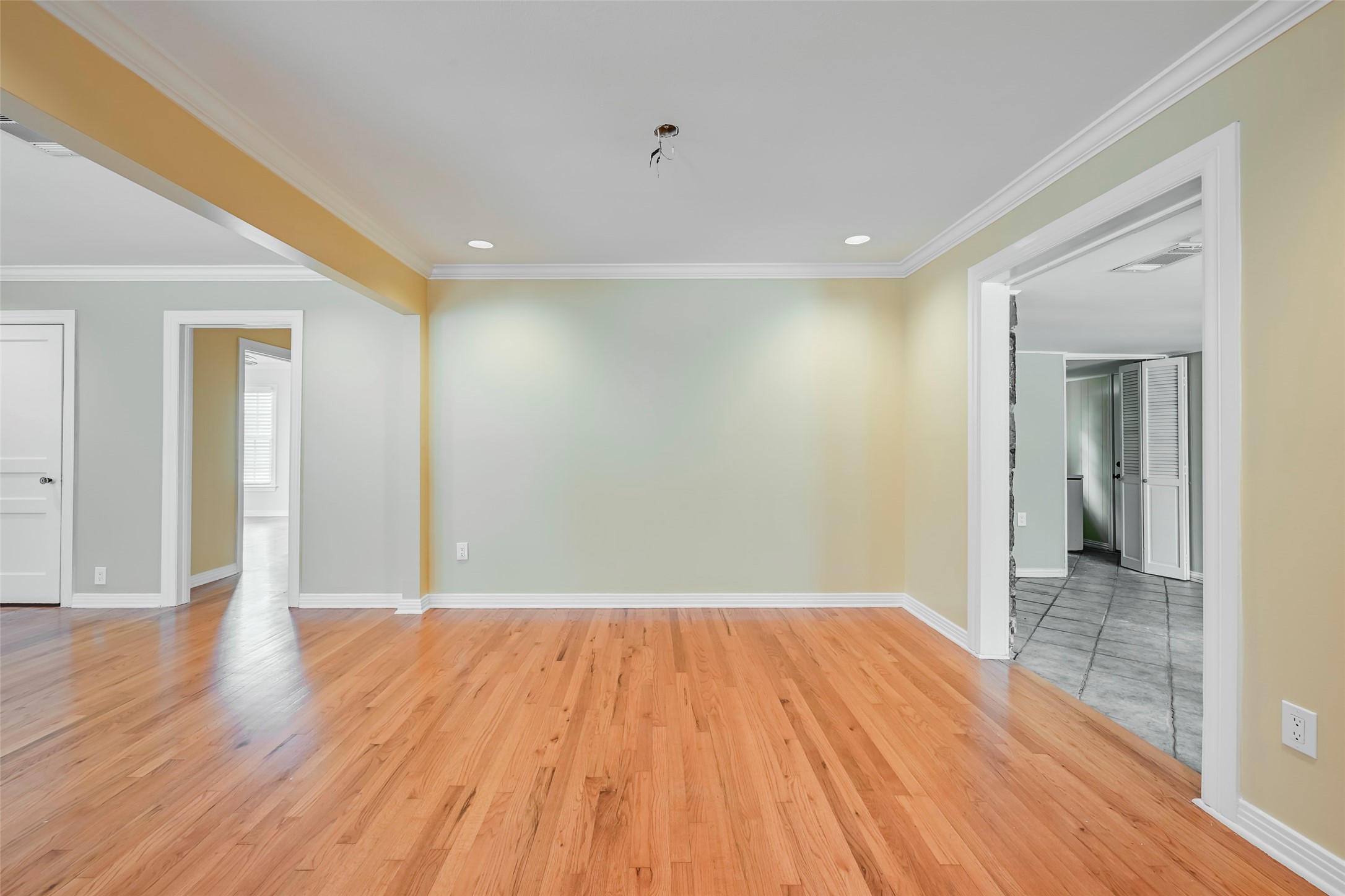 2819 Maple Springs Boulevard Dallas TX 75235