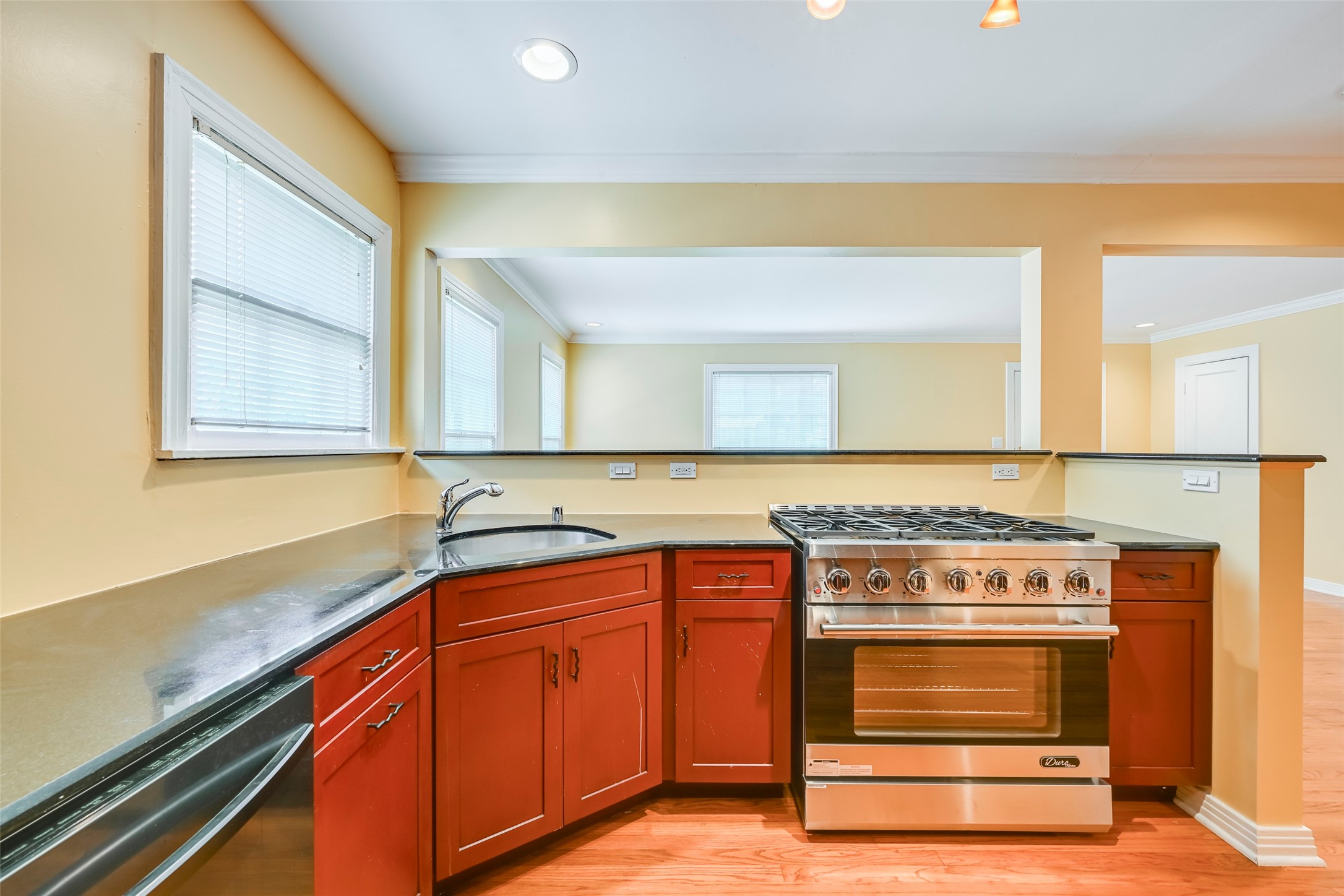 2819 Maple Springs Boulevard Dallas TX 75235