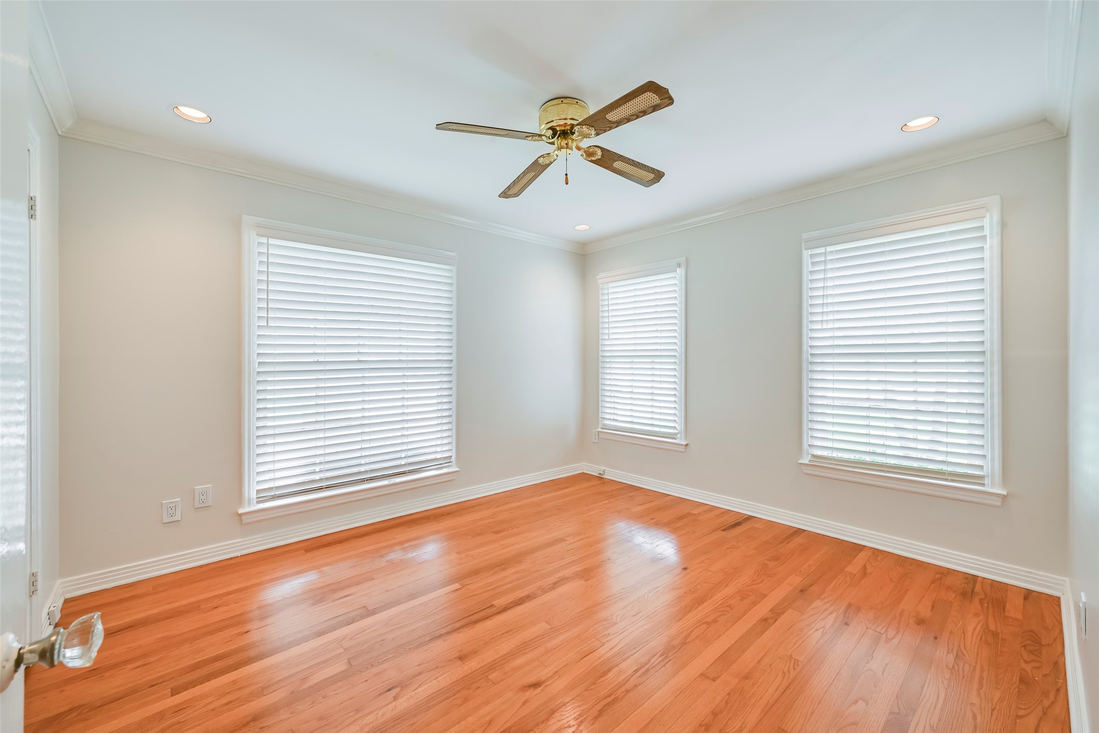 2819 Maple Springs Boulevard Dallas TX 75235