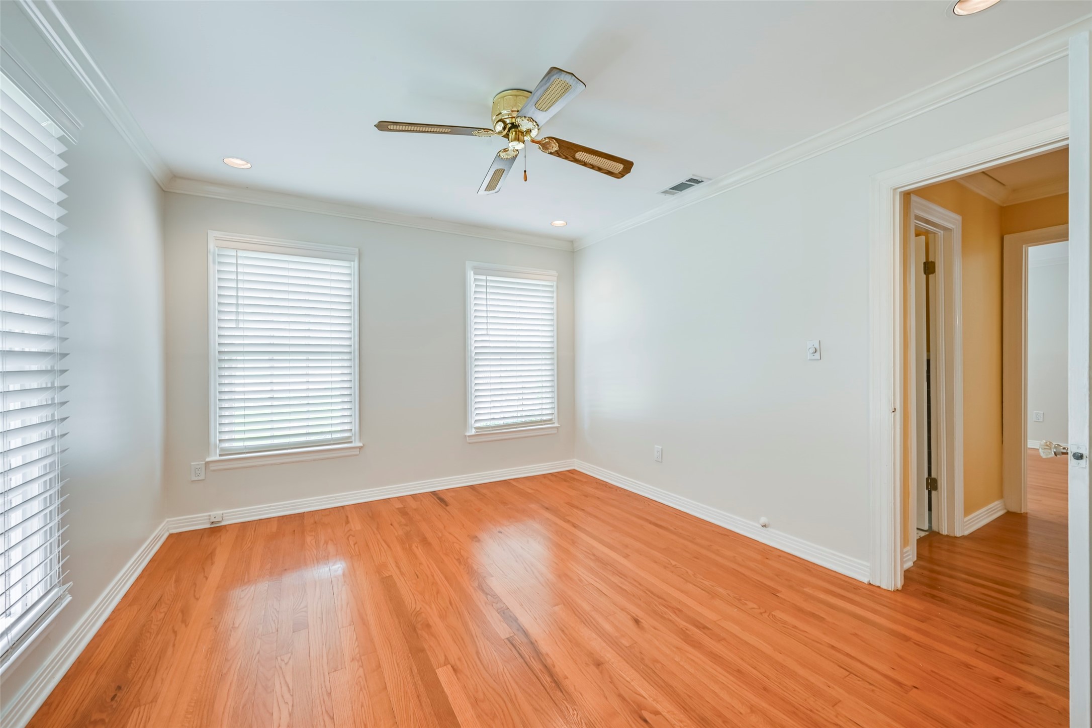 2819 Maple Springs Boulevard Dallas TX 75235