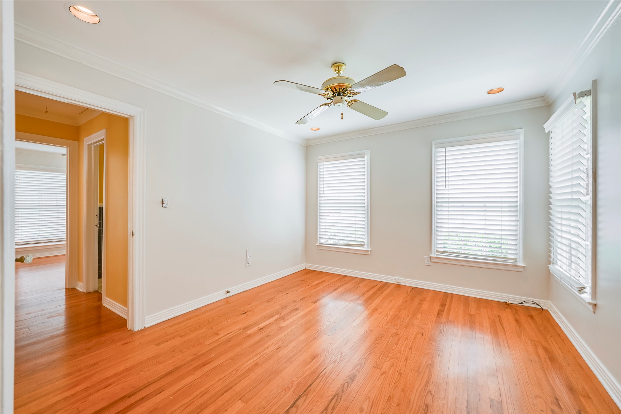 2819 Maple Springs Boulevard Dallas TX 75235