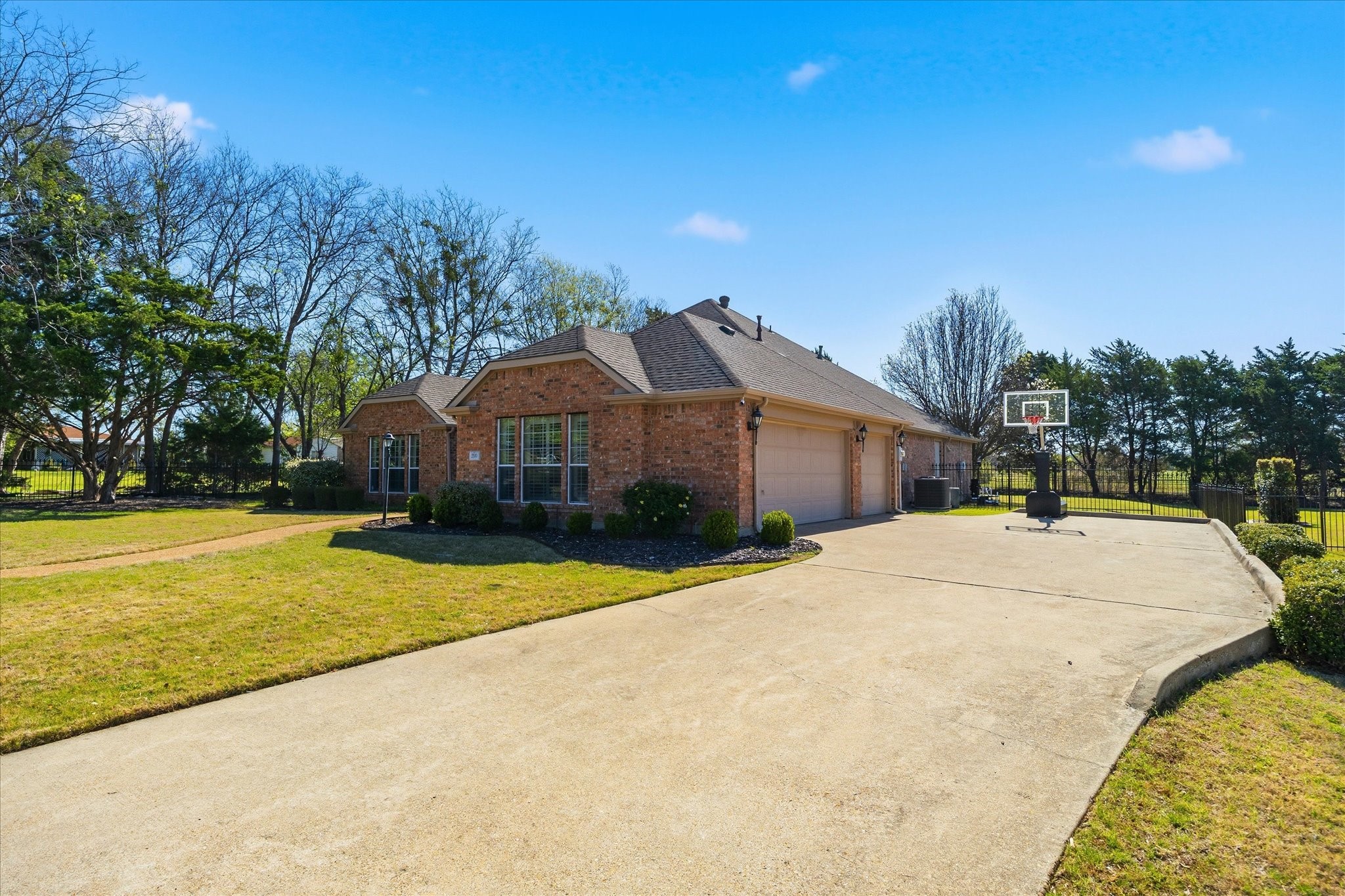200 Stanford Court Heath TX 75032