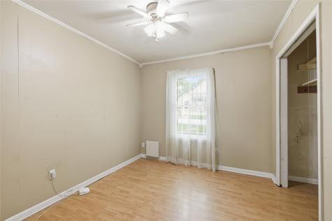 723 Clements Avenue Van Alstyne TX 75495