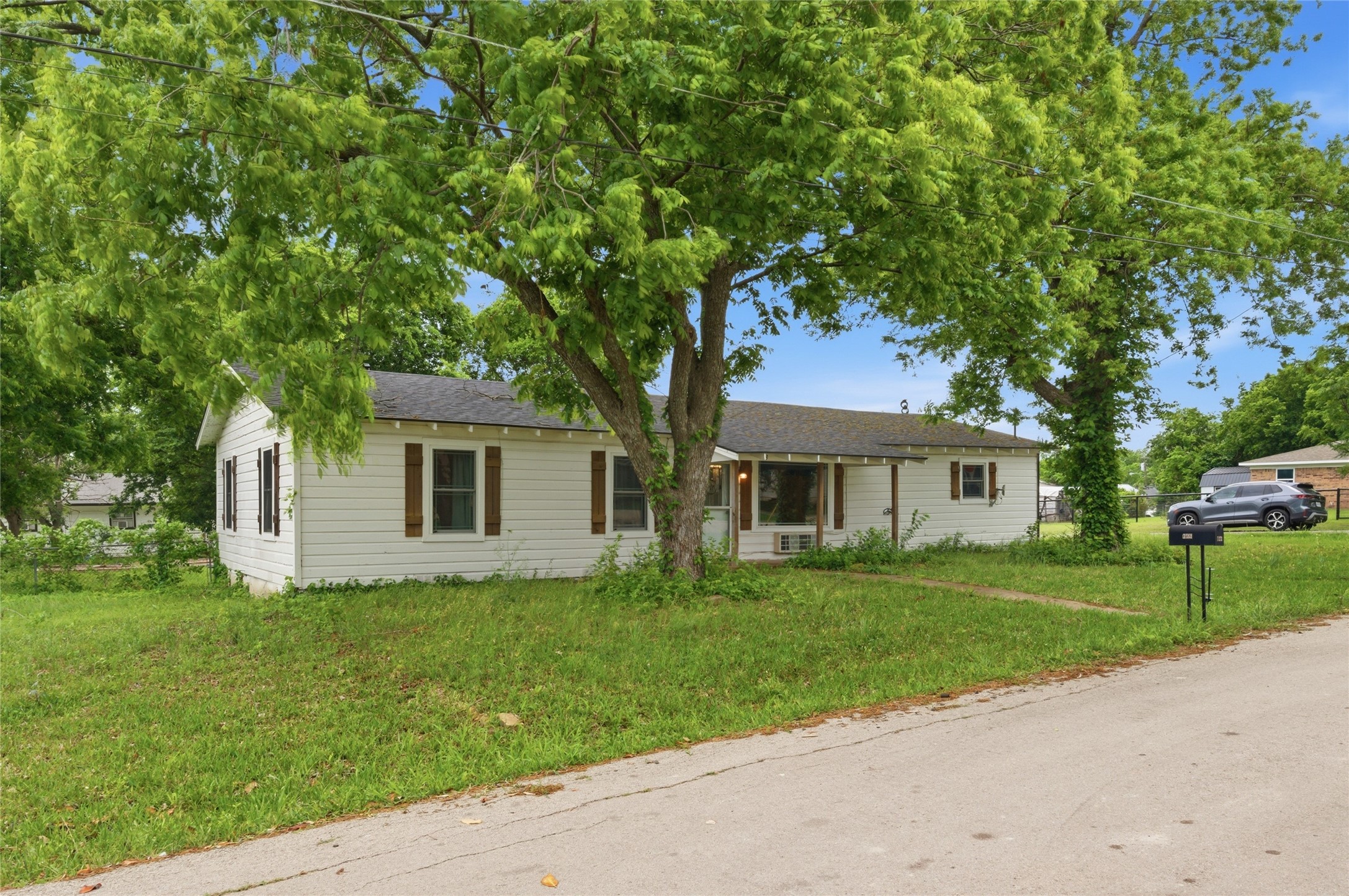 723 Clements Avenue Van Alstyne TX 75495
