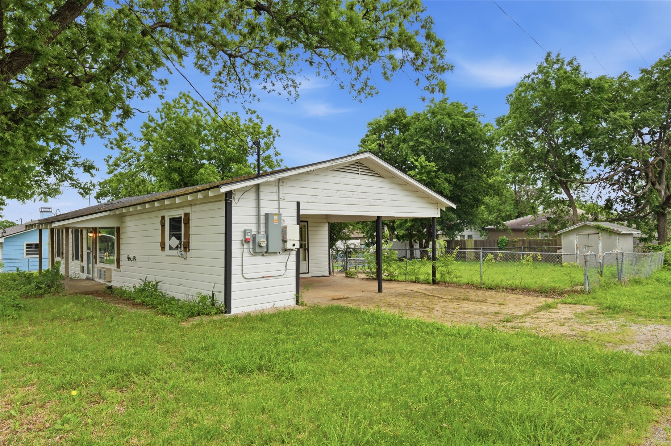 723 Clements Avenue Van Alstyne TX 75495