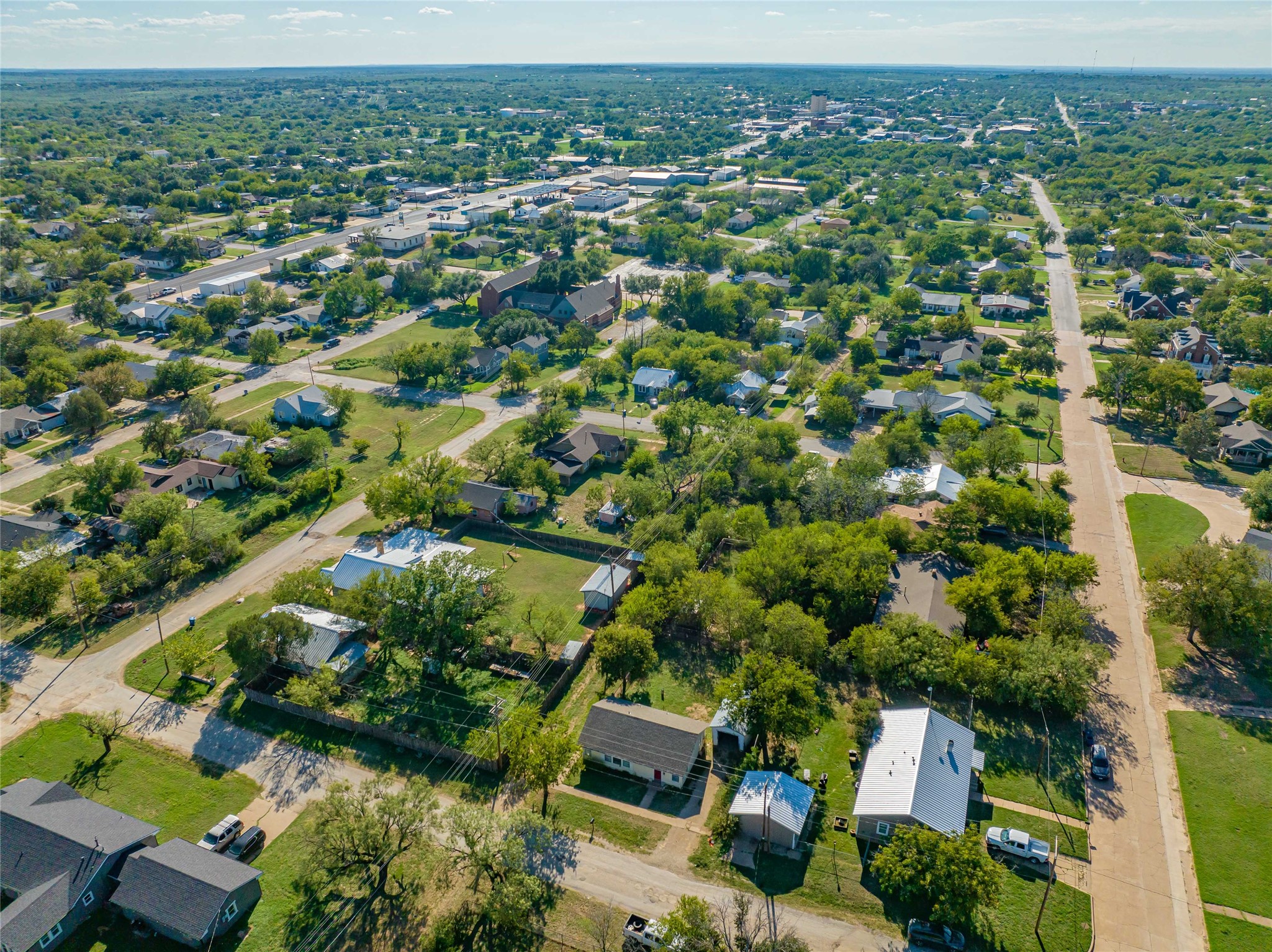 304 N Geneva Street Breckenridge TX 76424