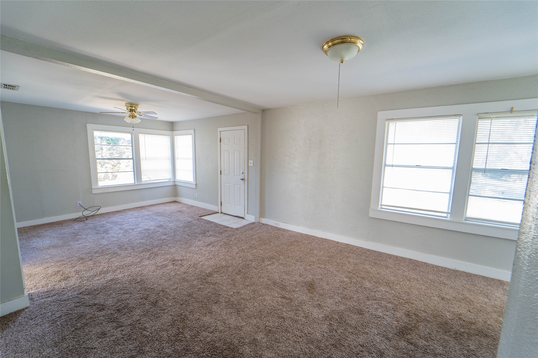 304 N Geneva Street Breckenridge TX 76424