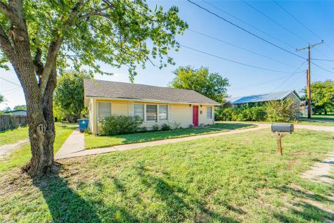 304 N Geneva Street Breckenridge TX 76424