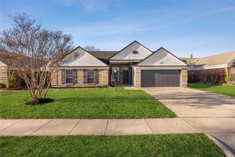 220 Commonwealth Circle Grand Prairie TX 75052
