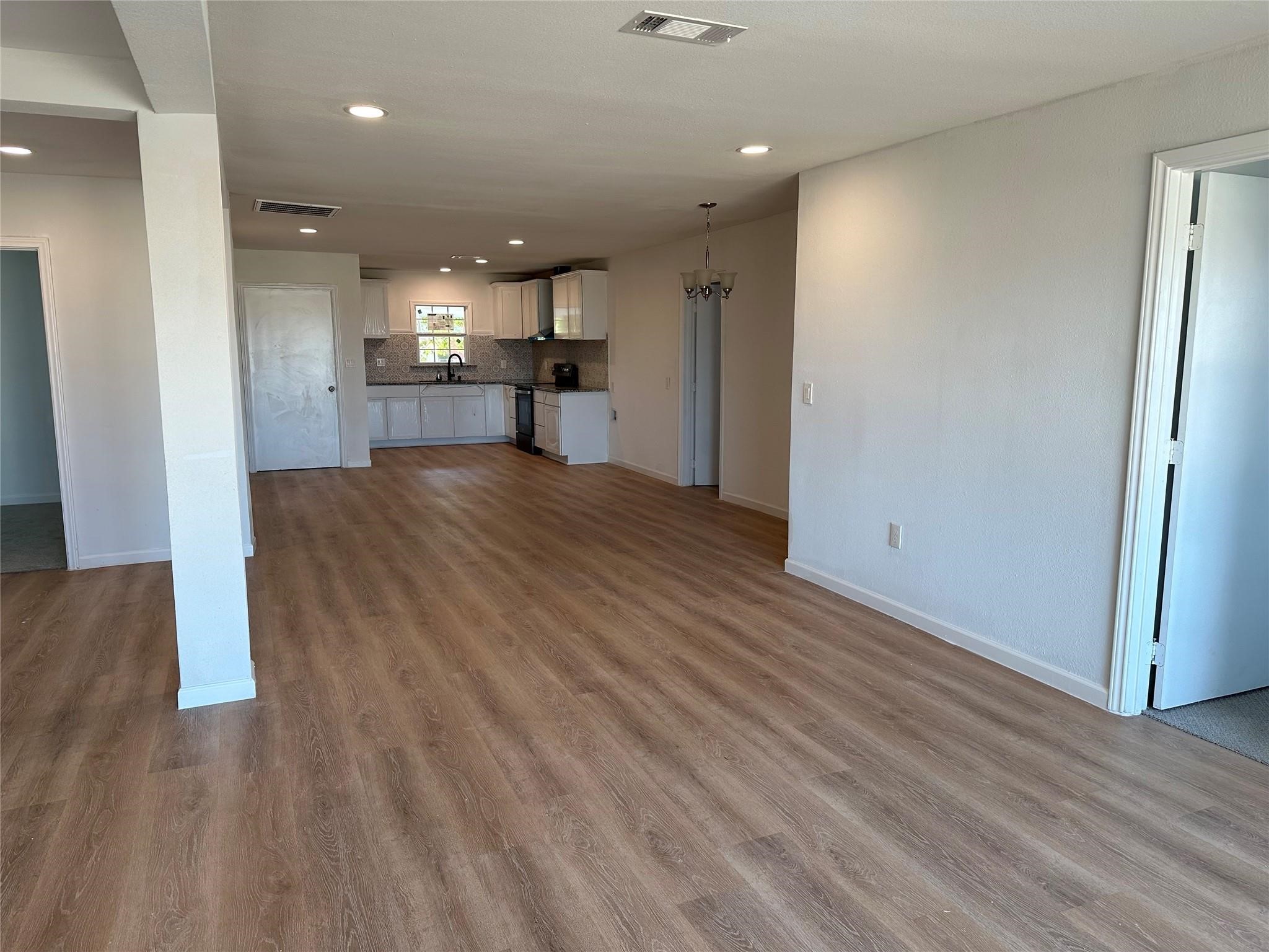 909 Jerry Mashek Drive West TX 76691
