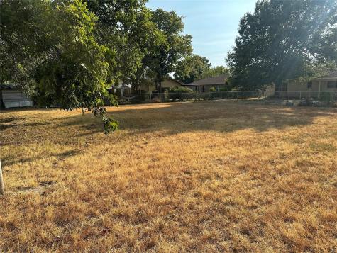 909 Jerry Mashek Drive West TX 76691