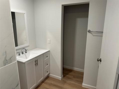 909 Jerry Mashek Drive West TX 76691