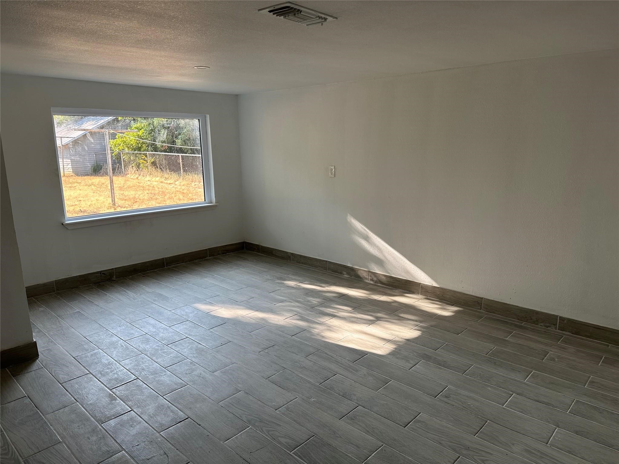 909 Jerry Mashek Drive West TX 76691