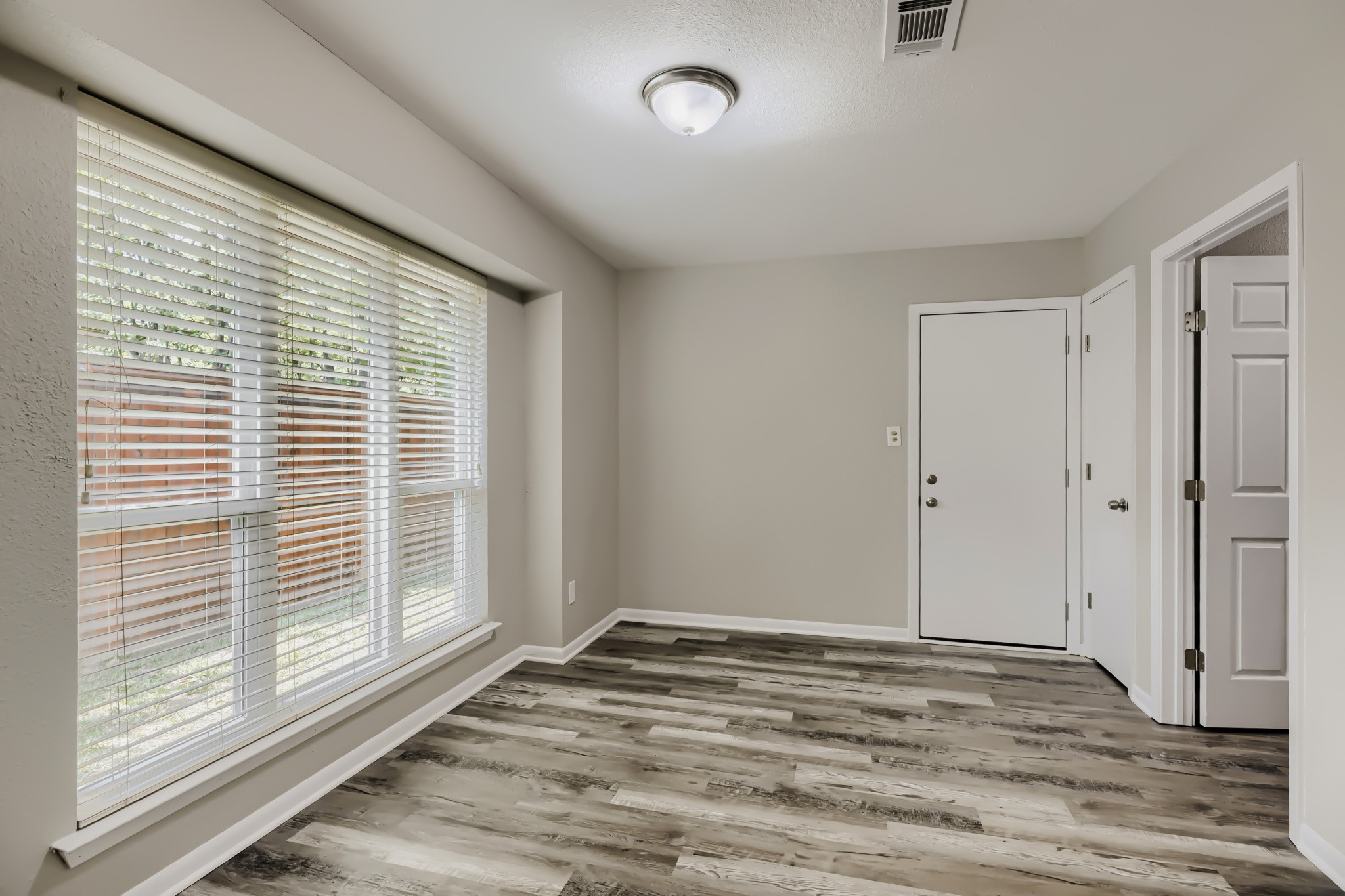 6946 Hunnicut Place Dallas TX 75227