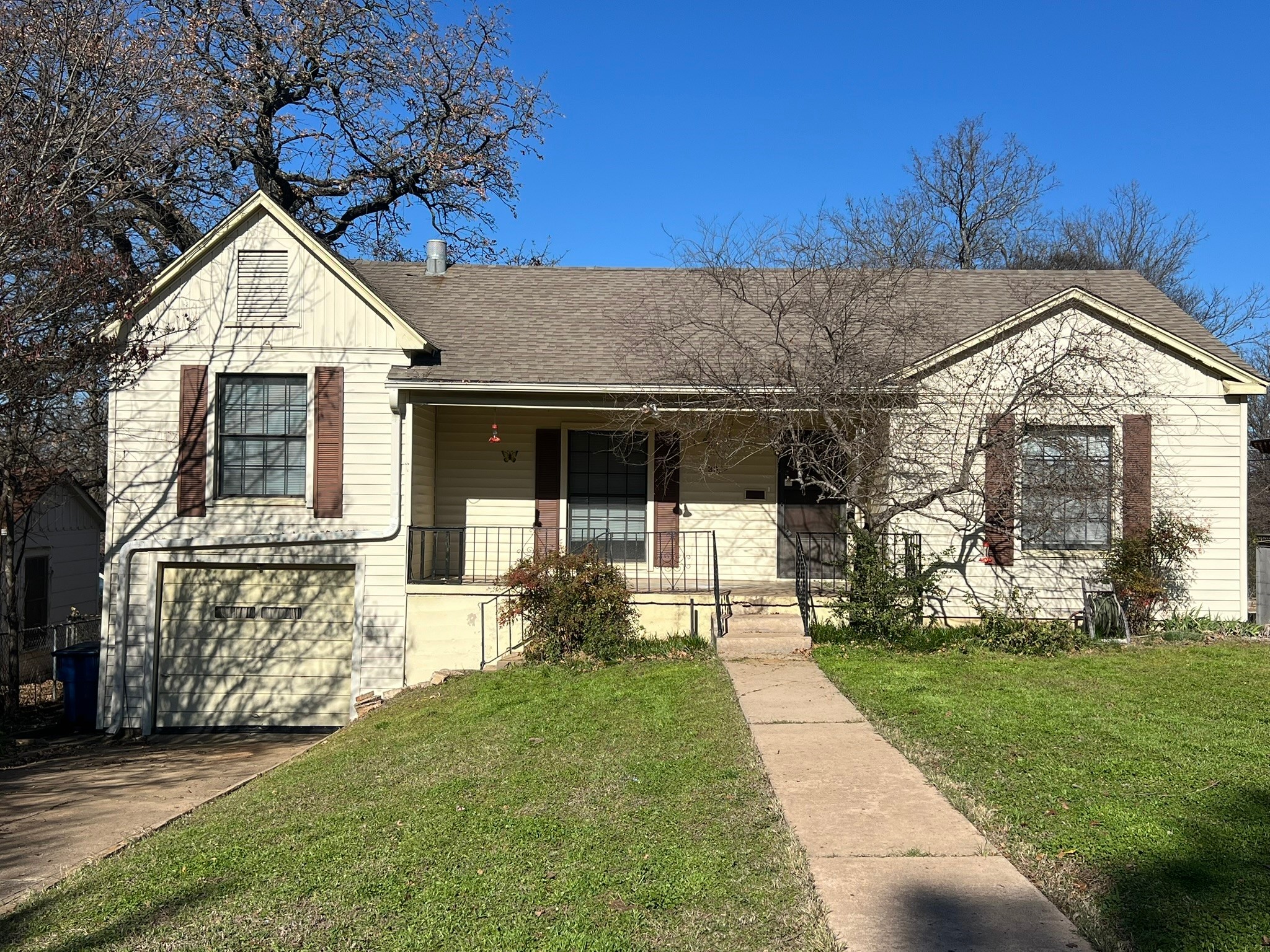 39 W Parnell Street Denison TX 75020