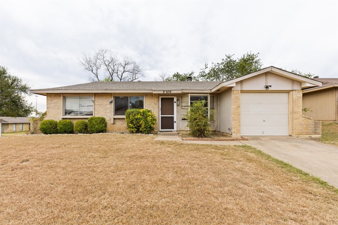 5209 Dunson Drive Haltom City TX 76148