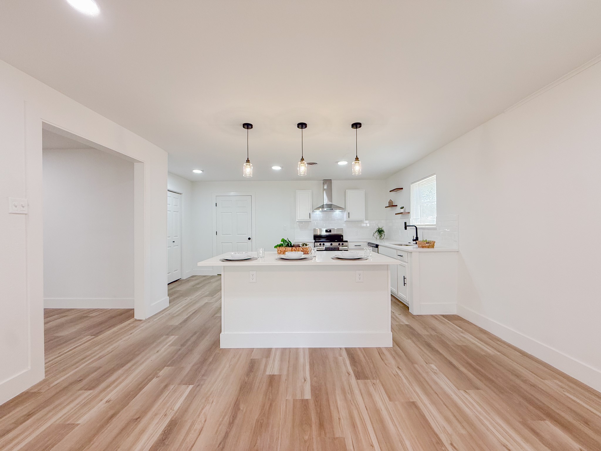 228 Hallbrook Drive Fort Worth TX 76134