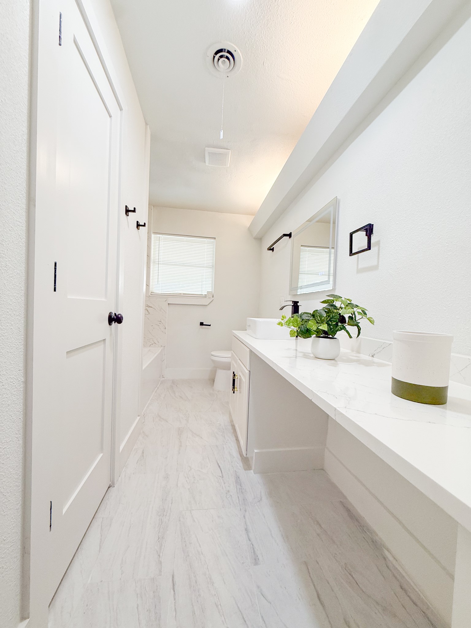 228 Hallbrook Drive Fort Worth TX 76134