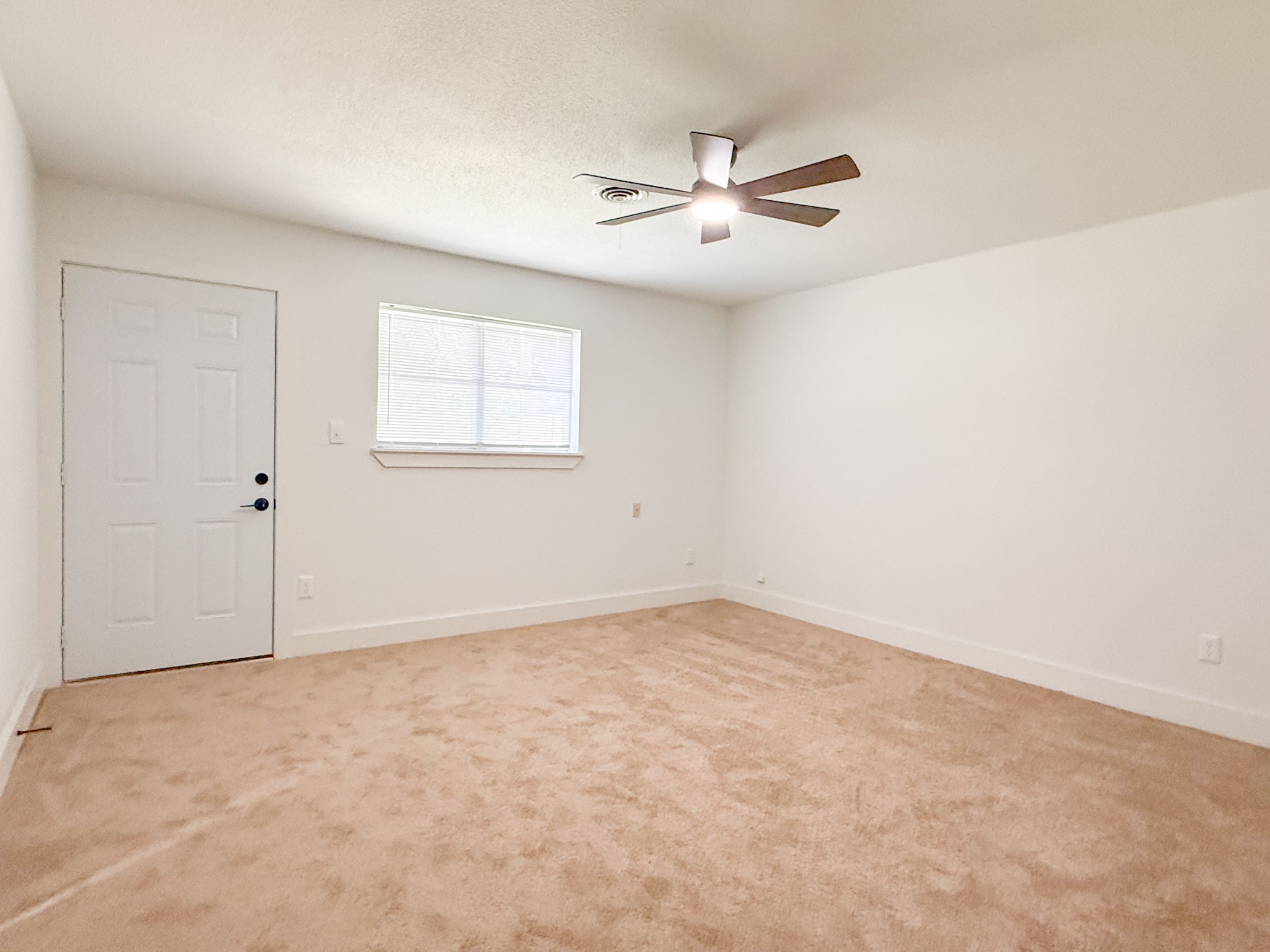 228 Hallbrook Drive Fort Worth TX 76134