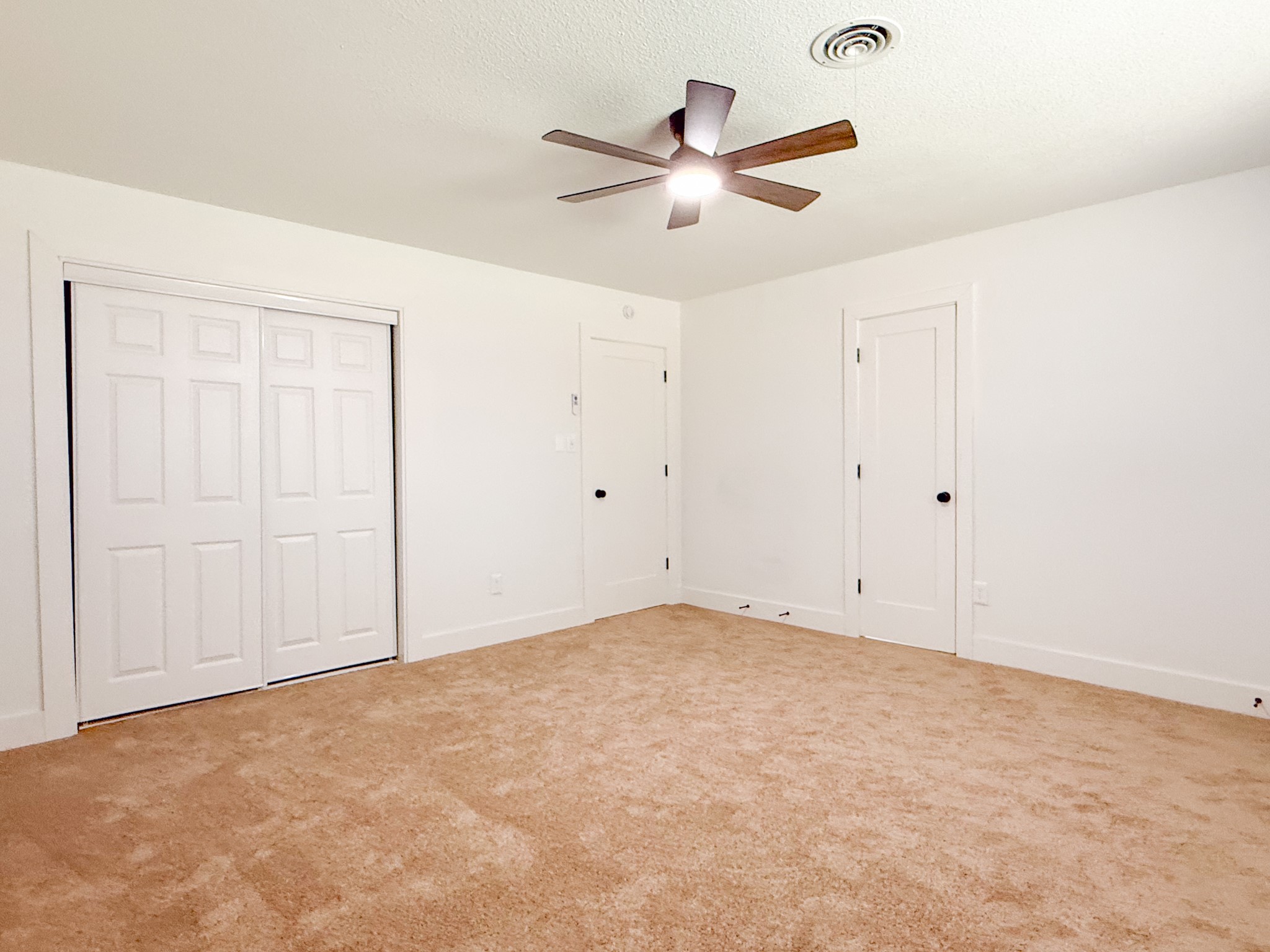 228 Hallbrook Drive Fort Worth TX 76134