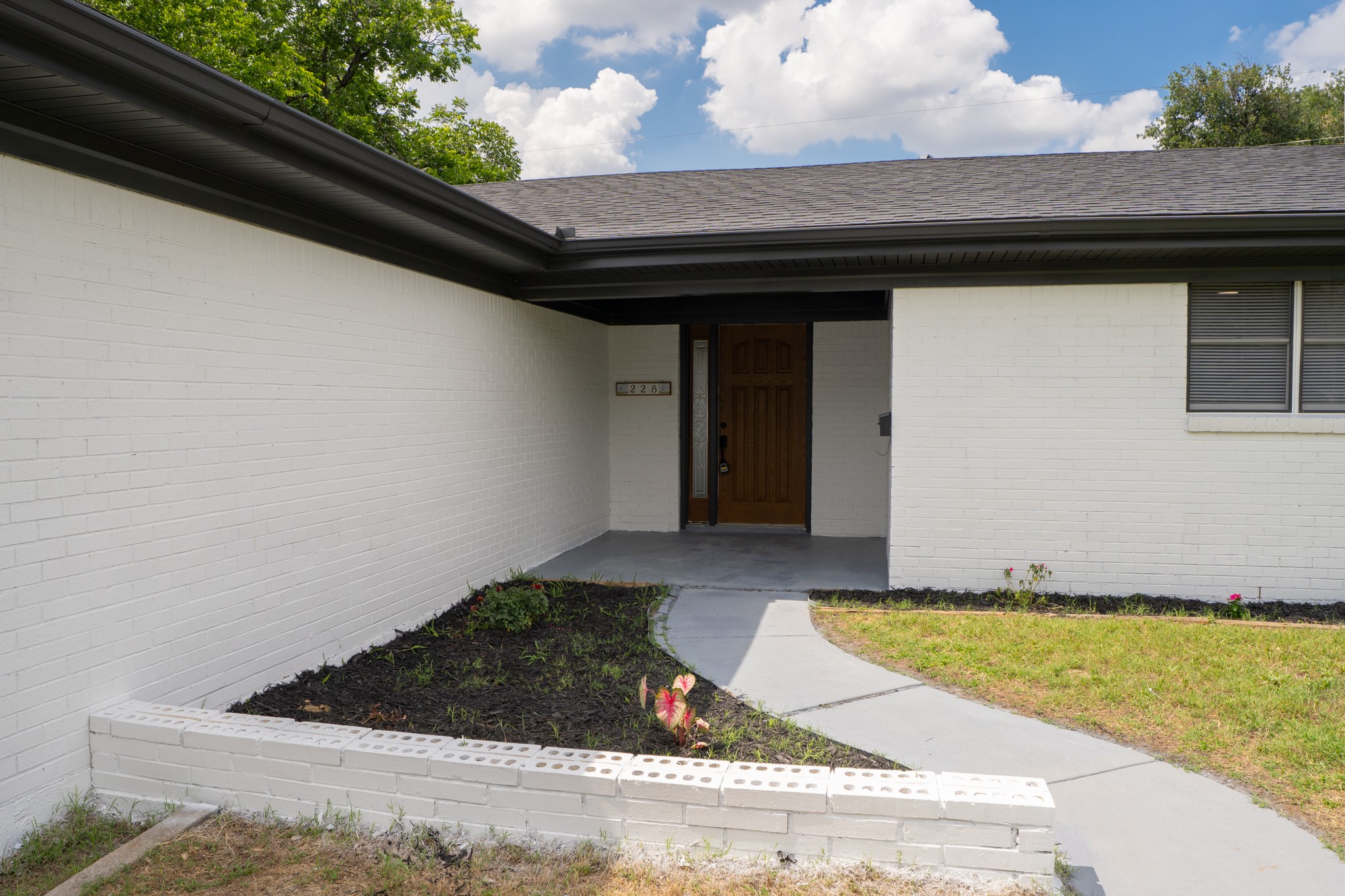 228 Hallbrook Drive Fort Worth TX 76134