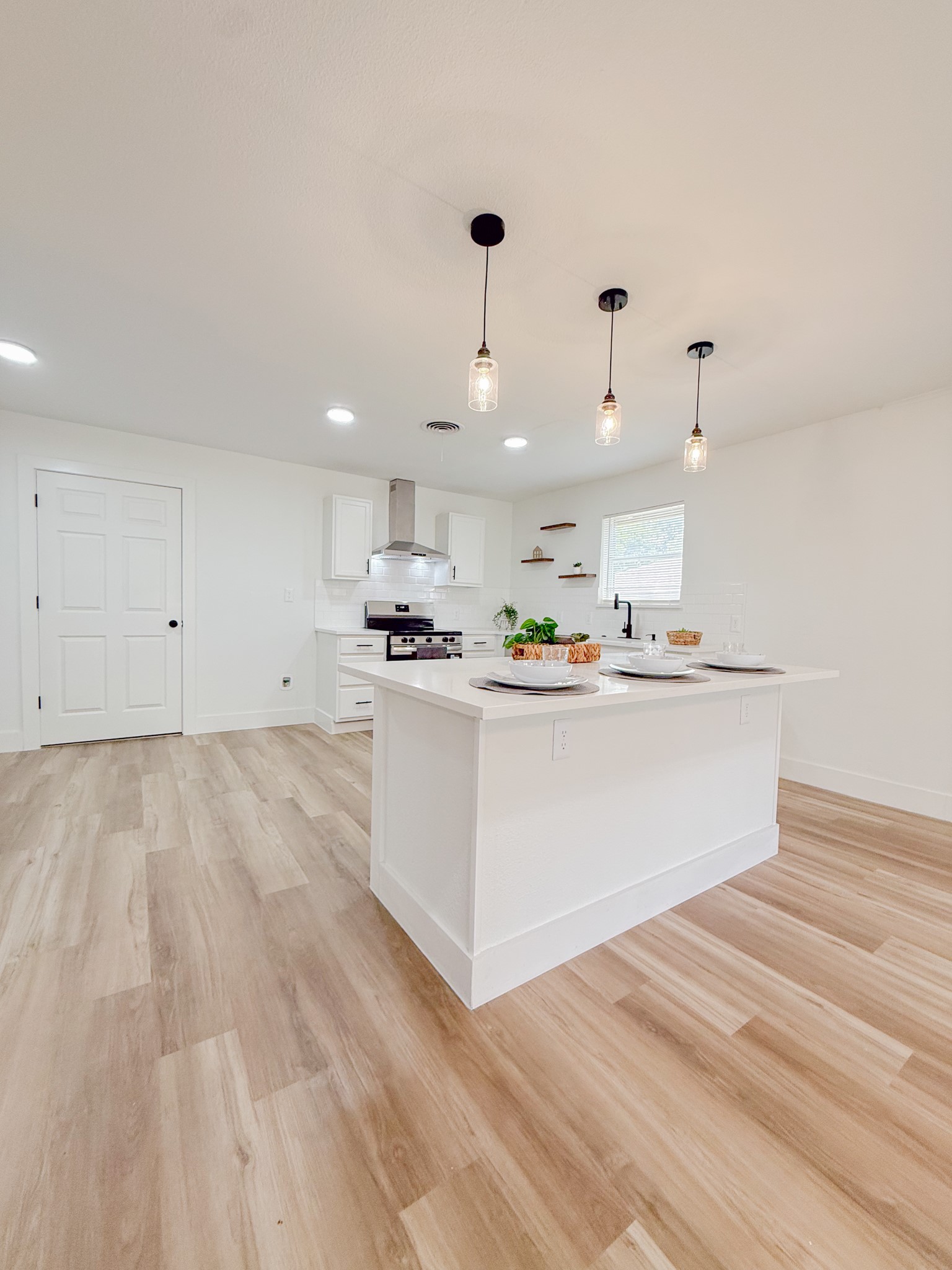 228 Hallbrook Drive Fort Worth TX 76134