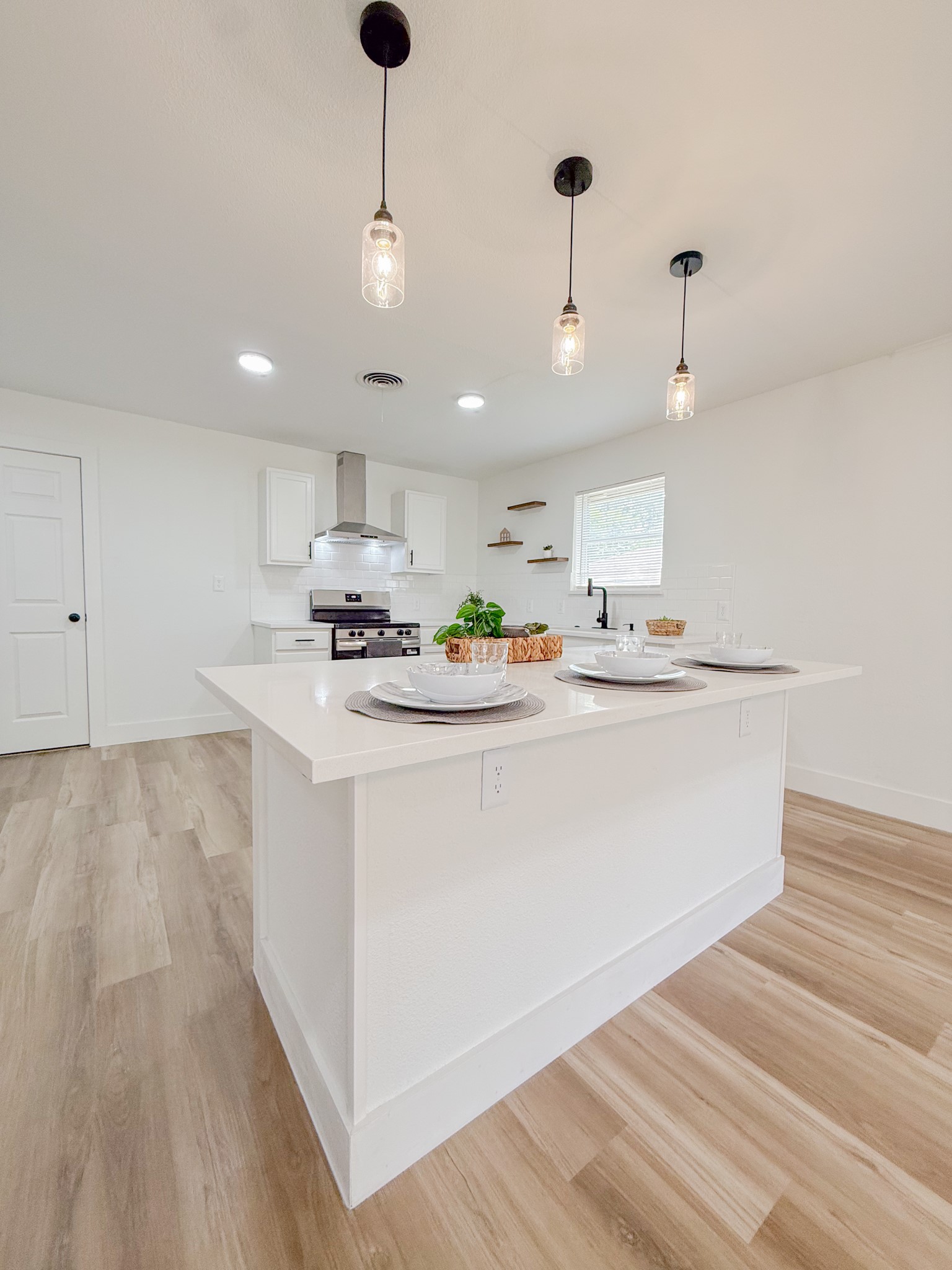 228 Hallbrook Drive Fort Worth TX 76134