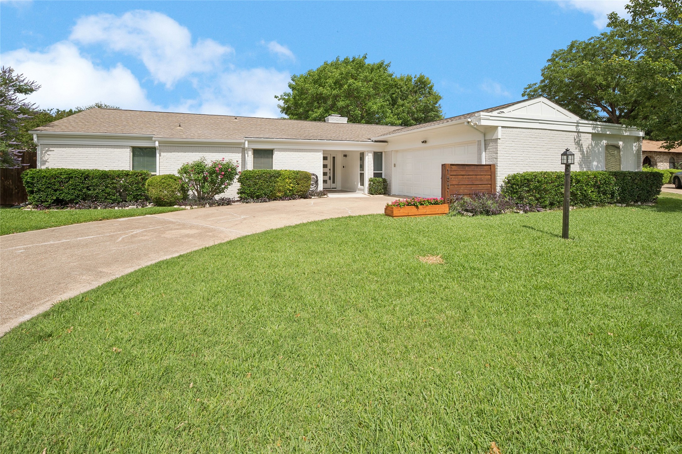15515 Leavalley Circle Dallas TX 75248