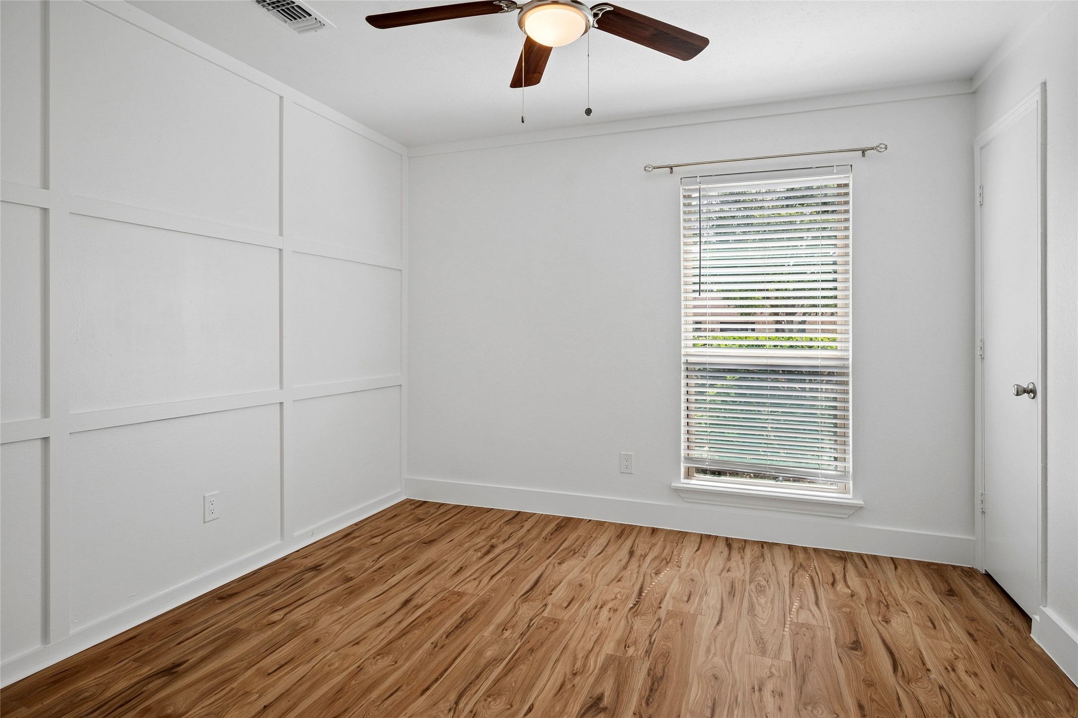 15515 Leavalley Circle Dallas TX 75248