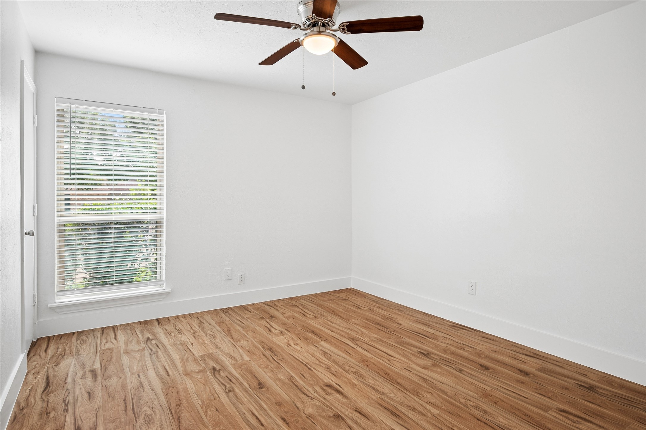 15515 Leavalley Circle Dallas TX 75248