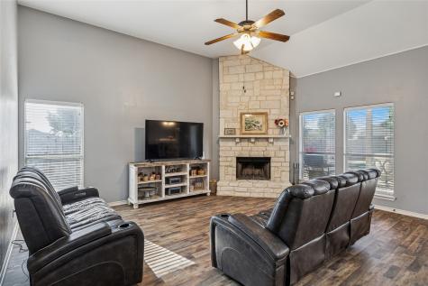 1220 Clairemont Lane Burleson TX 76028
