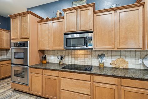 1220 Clairemont Lane Burleson TX 76028