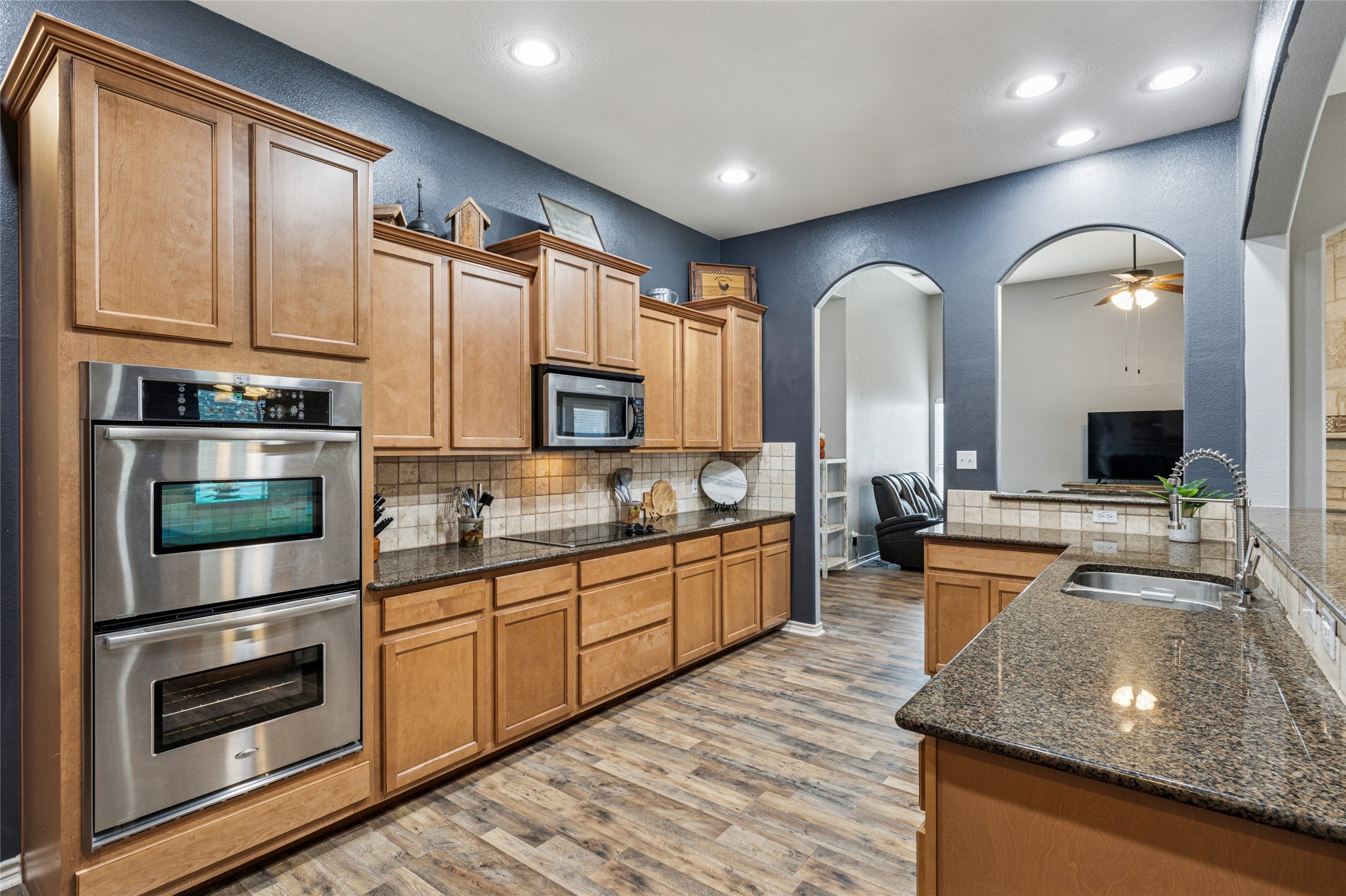 1220 Clairemont Lane Burleson TX 76028