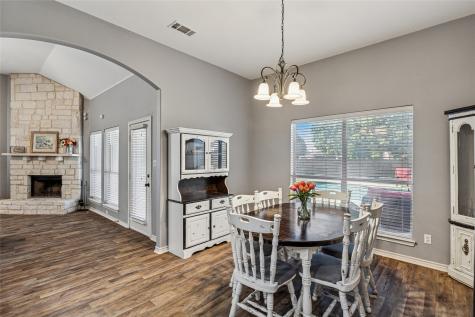 1220 Clairemont Lane Burleson TX 76028