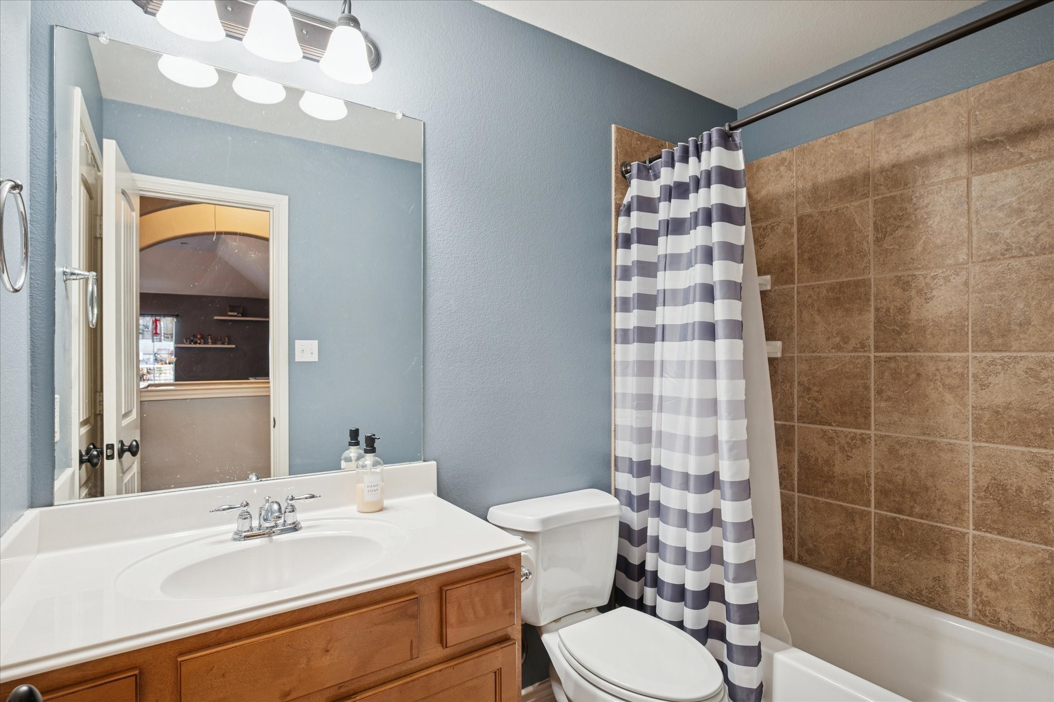 1220 Clairemont Lane Burleson TX 76028