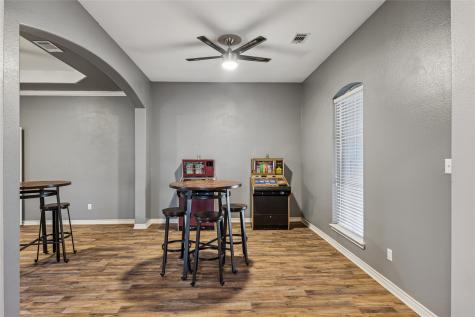 1220 Clairemont Lane Burleson TX 76028