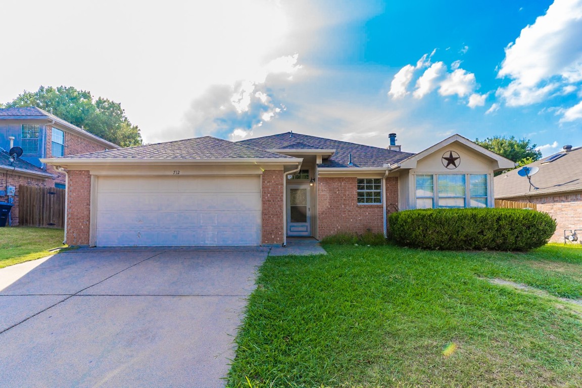712 Carette Drive Fort Worth TX 76108