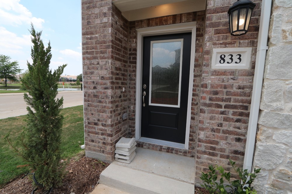 833 Tennessee Drive Euless TX 76040