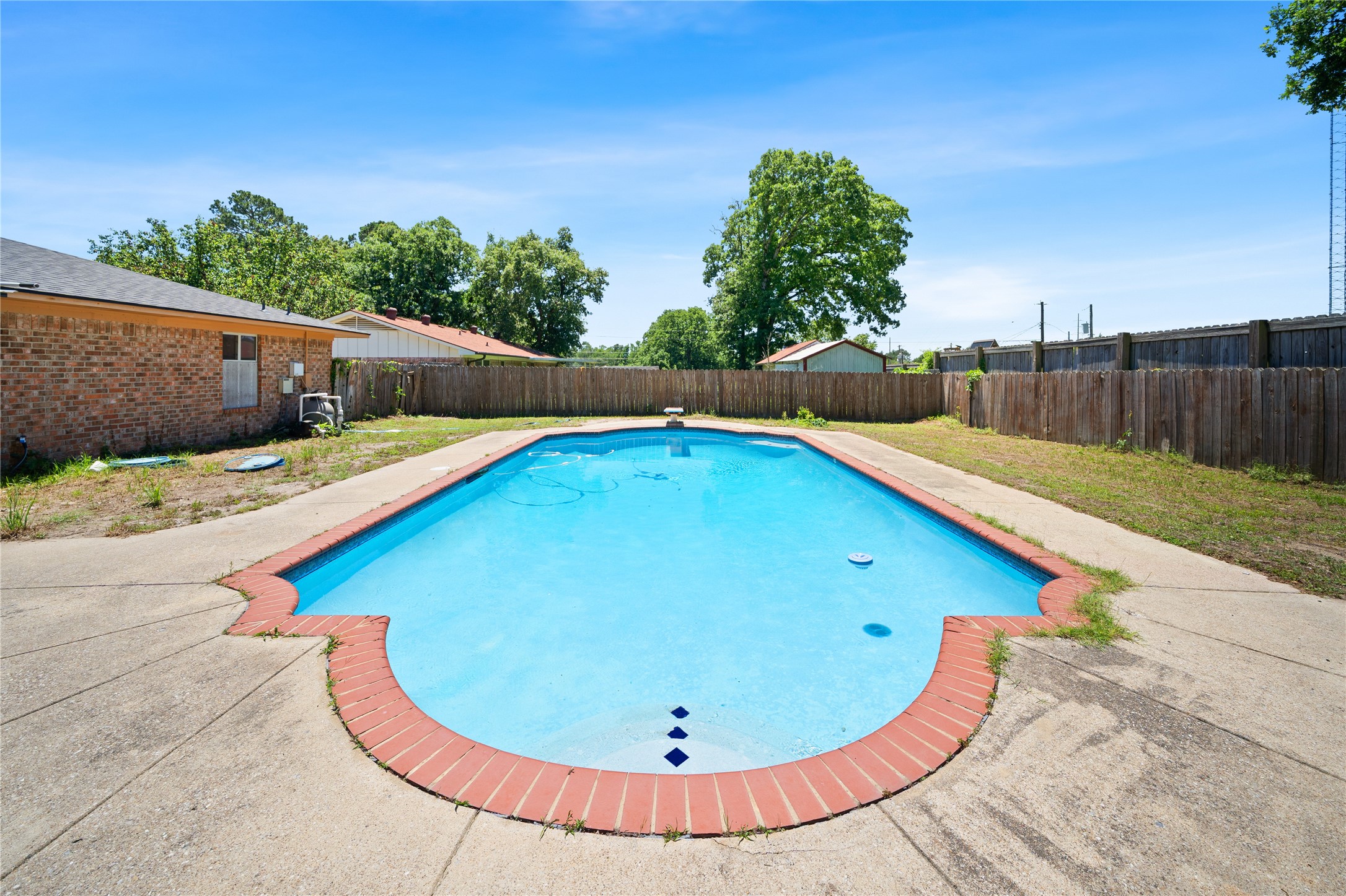 230 County Road 2302 Mineola TX 75773