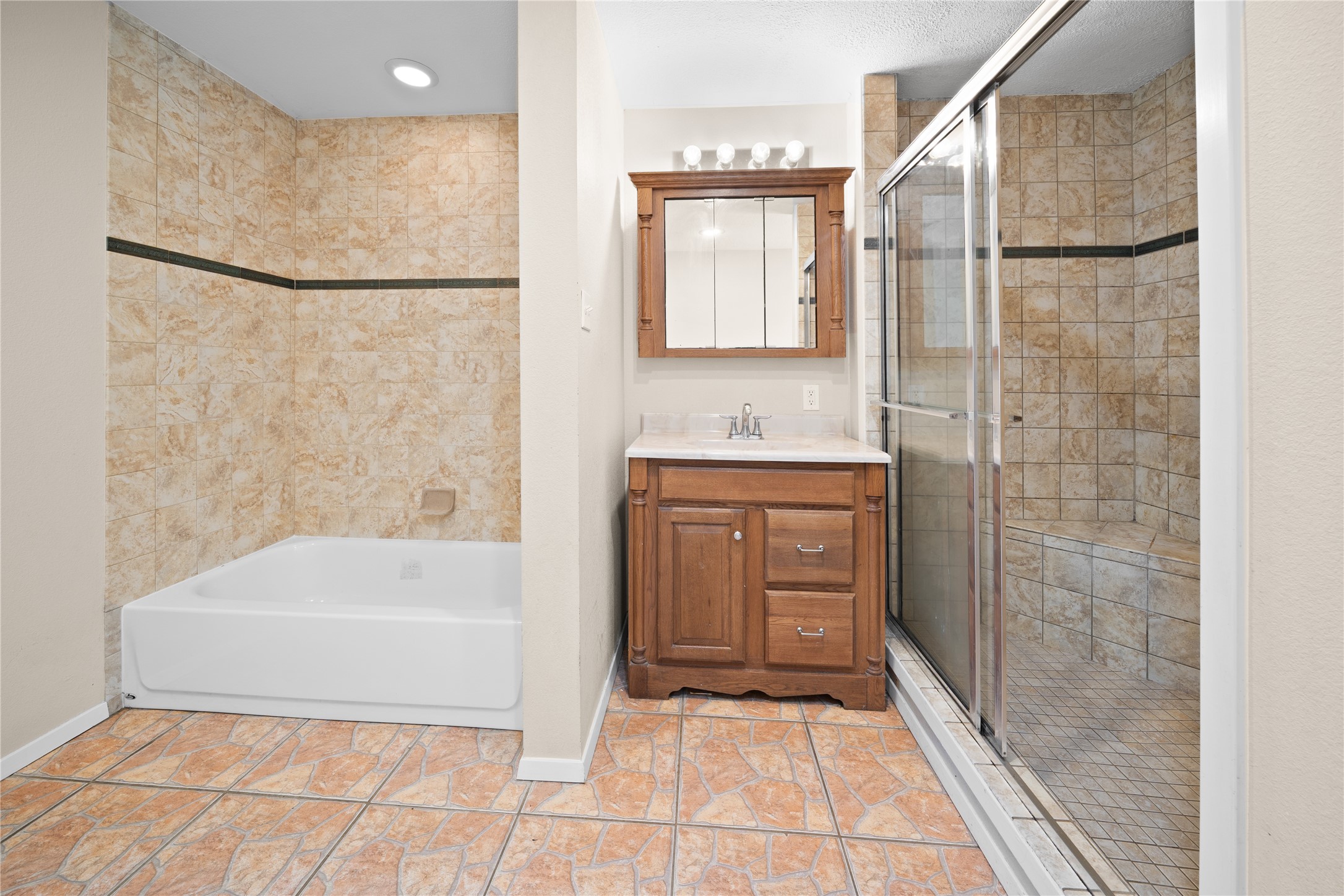 230 County Road 2302 Mineola TX 75773