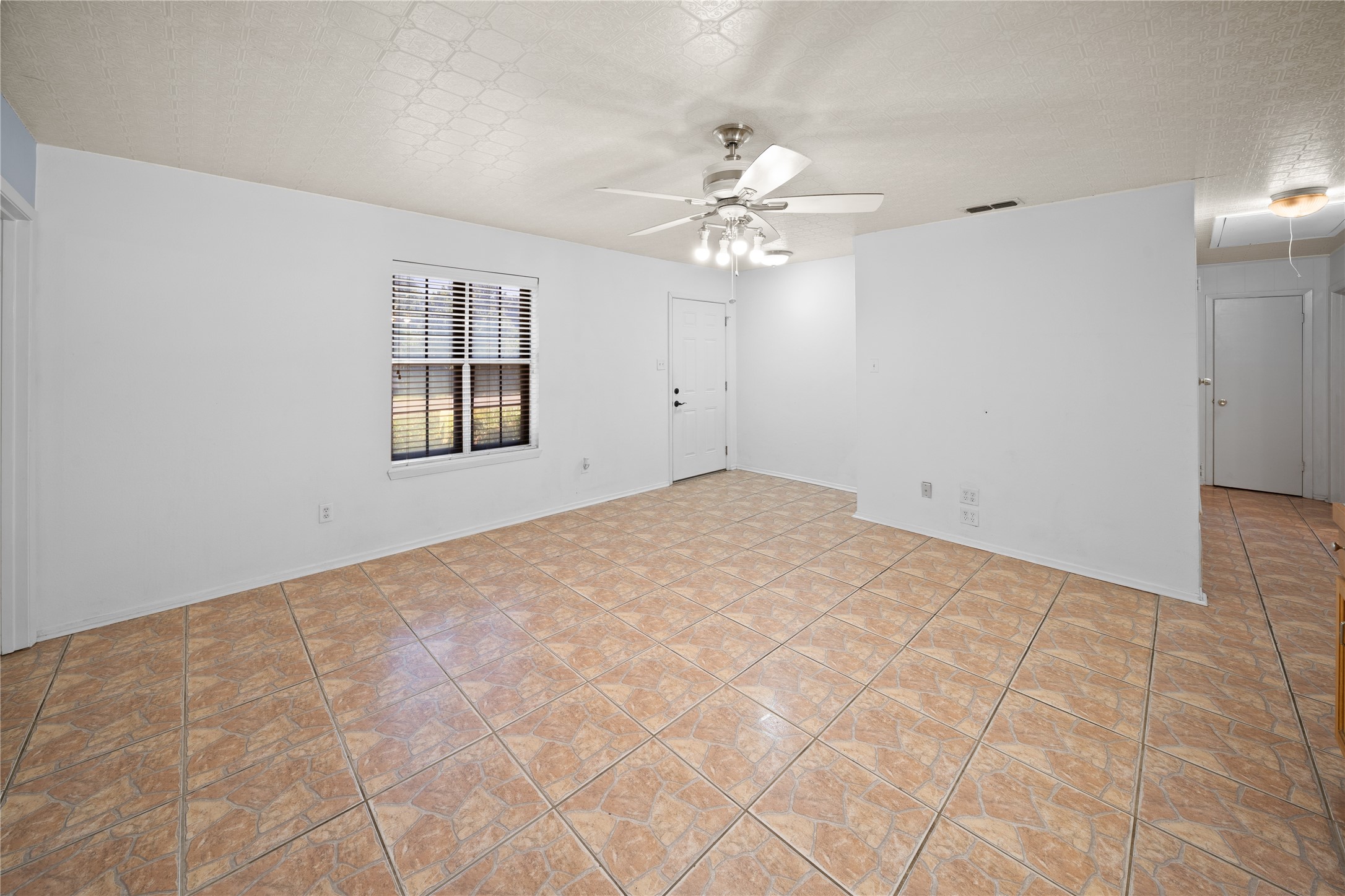 230 County Road 2302 Mineola TX 75773